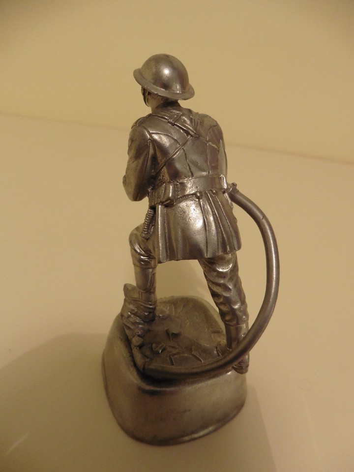 Figurine D’artiste Sur Base Staden – Deux Dragons à Cheval, Sculpture Fantastique