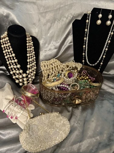 Vintage To Now Costume Jewelry lot Faux Pearl  Bead Purse White  Gloves In Tray