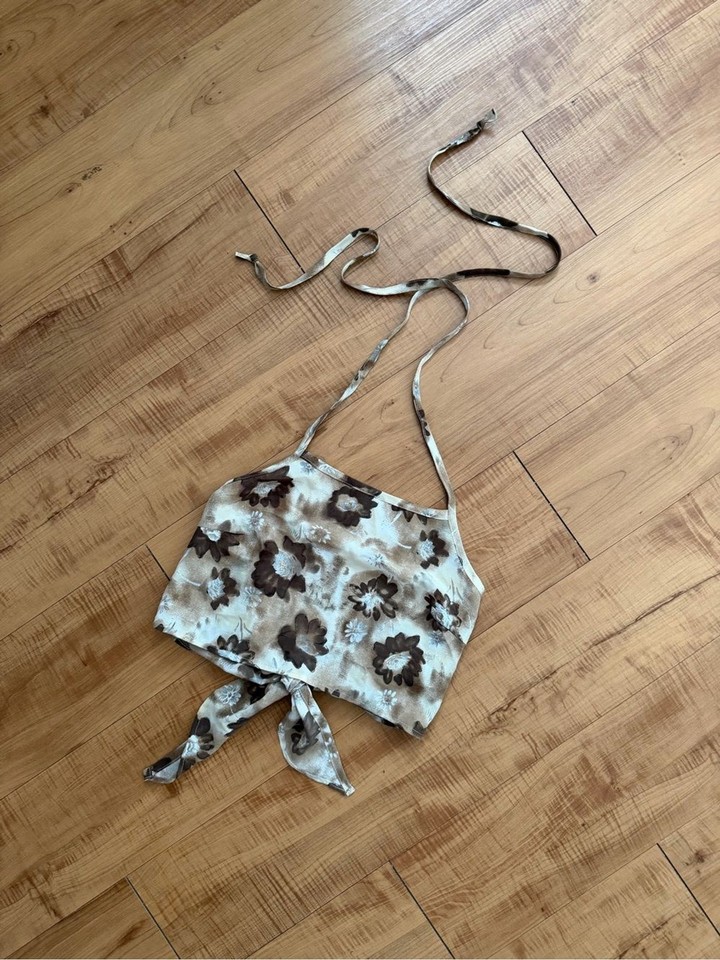 Vintage Y2K Flowy Floral Tie-Front Halter Crop Top in Brown and Cream