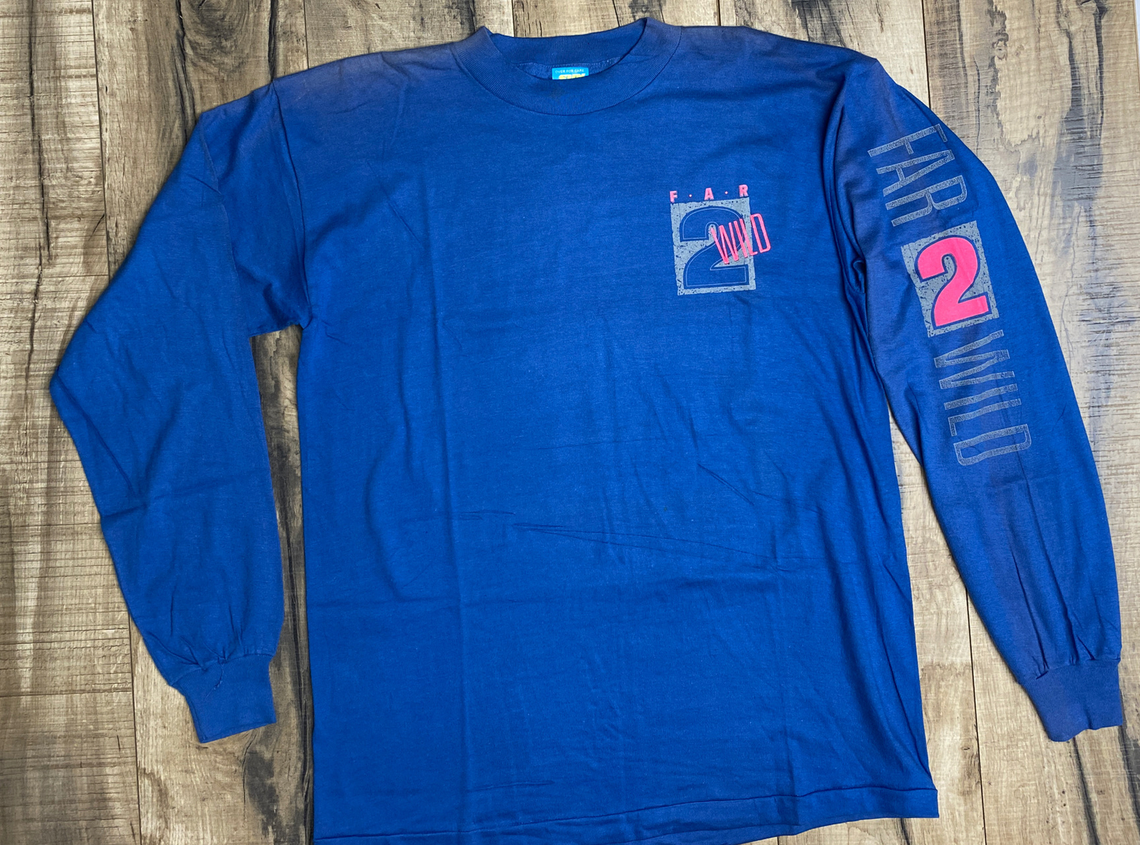 Vintage 90s Faded Single Stitch Sun Sportswear T Shirt Neon Colorful Logo surf.