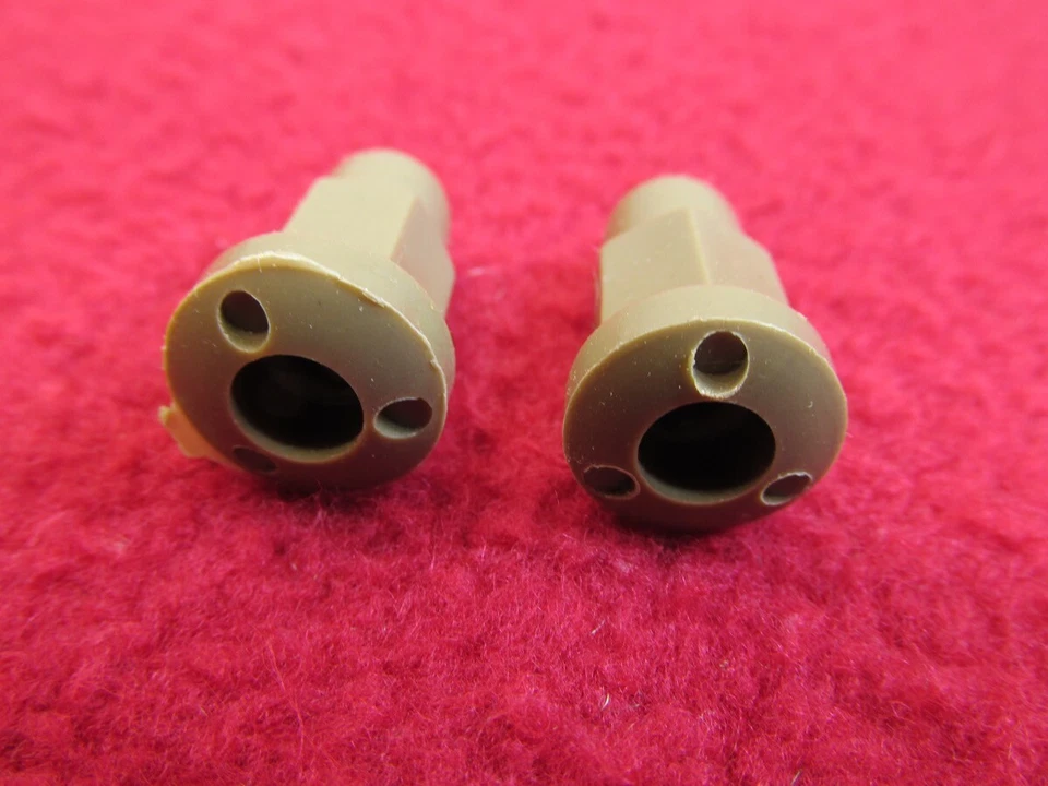 NOS 1967 67 PONTIAC GTO LEMANS REAR QUARTER SIDE LOWER CLIP X2 FRONT CENTER REAR - Image 2 of 4