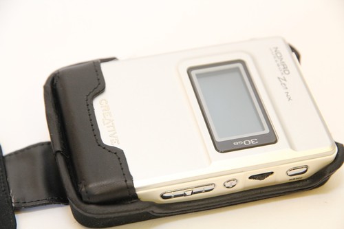 CREATIVE Jukebox Nomad Zen NX 30GB MP3 Digital Media HDD Audio Walkman Player - Picture 5 of 12