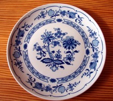 Serviceteile Zwiebelmuster verschiedene Marken Teller Tassen Platten Kanne Wahl