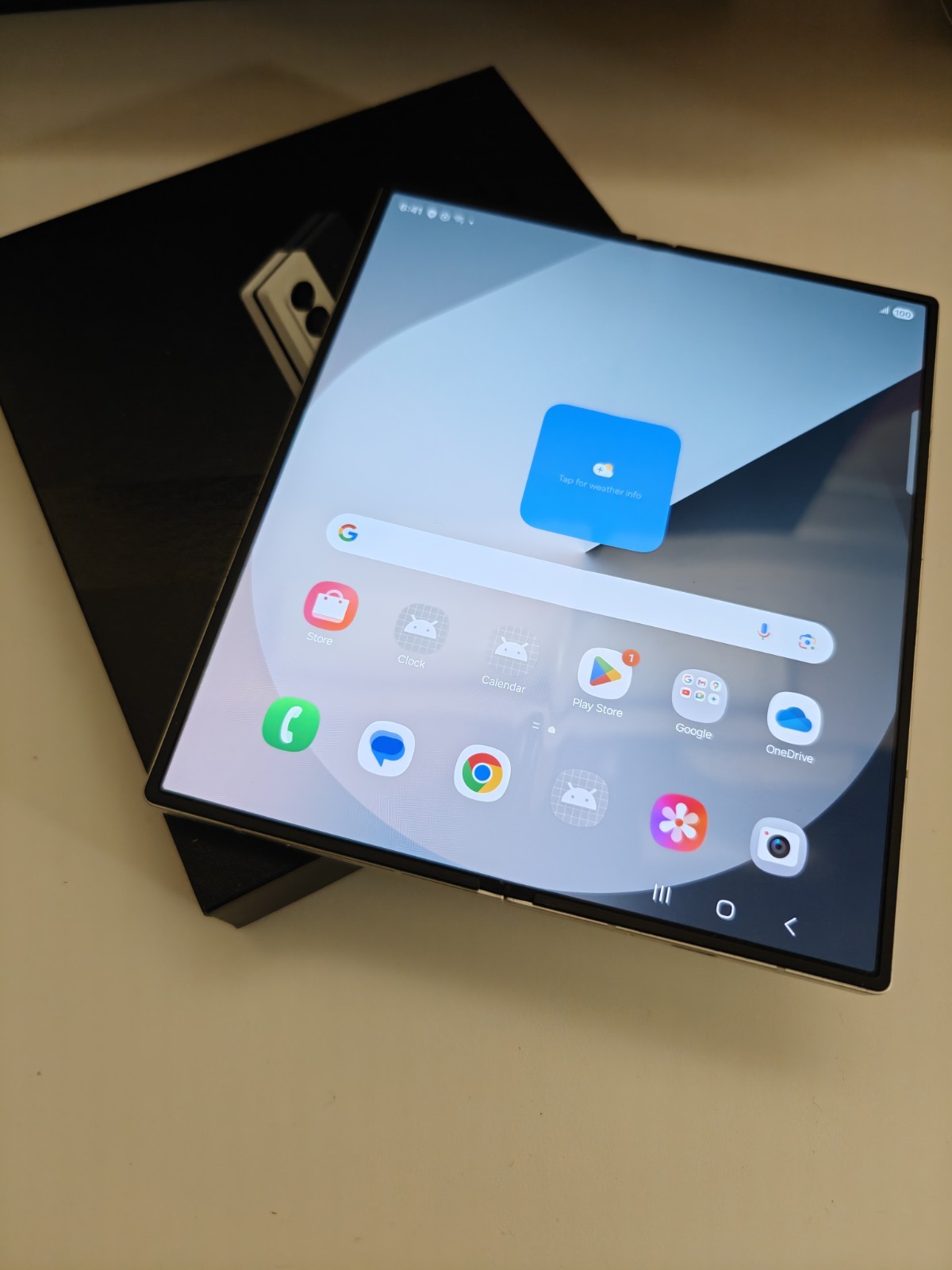 Samsung Galaxy Z Fold 6, White 512 GB, Unlocked Excellent Condition-image