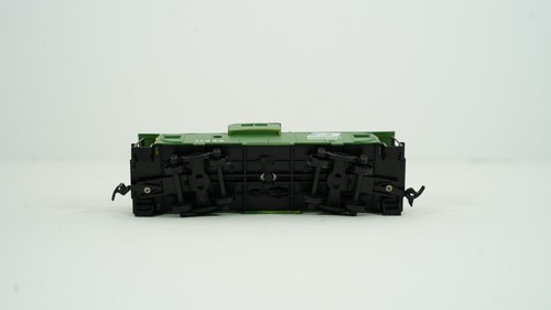 Bachmann HO Burlington Northern BN EMD F9 Diesel Loco & Caboose Combo NEW W18-3 - Picture 14 of 21