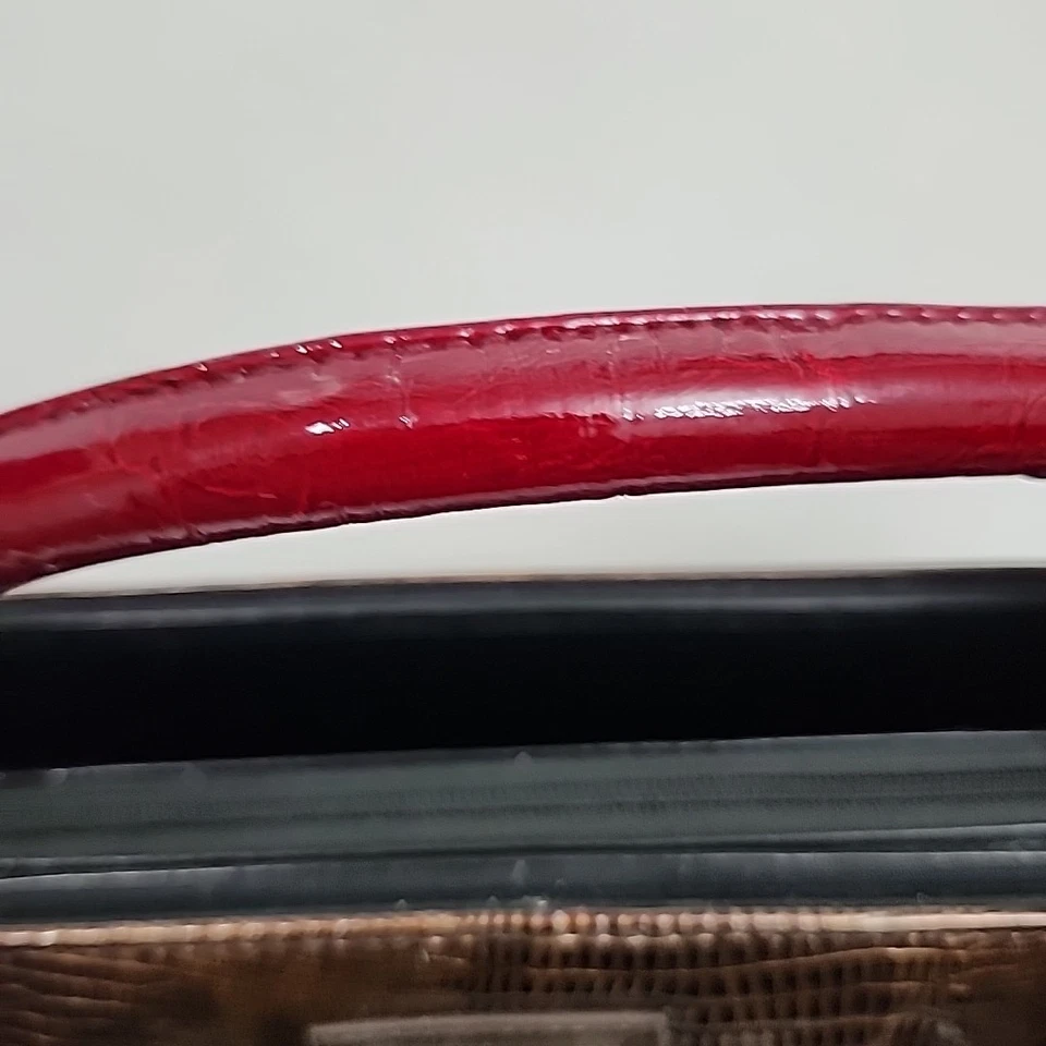 Miche Classic Base Bag Retired Design w/ Vicky Cover & Red Patent Straps Classic - Image 3 of 4