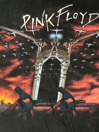Vintage Band — Pink Floyd The Wall T Shirt