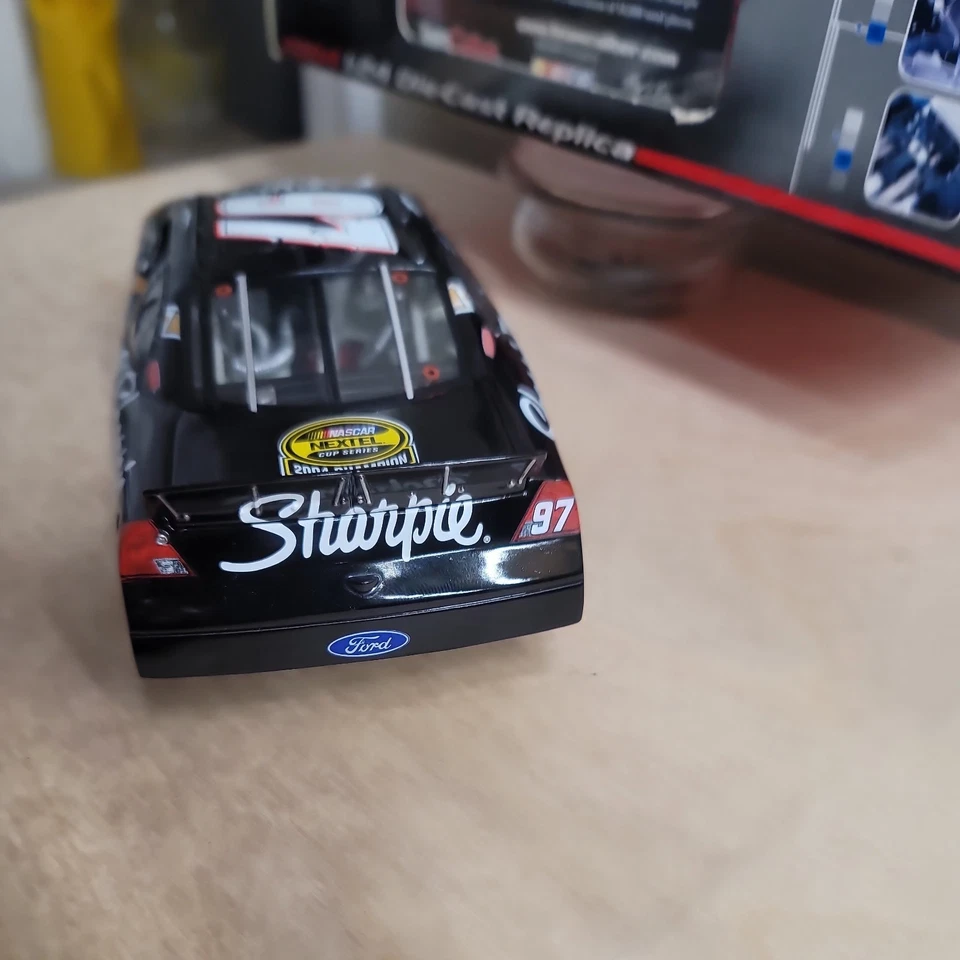 1/24 Nascar Kurt Busch Sharpie Nextel Cup Champ Car Team Calibre Como Nuevo Con Caja Foto 3 de 4