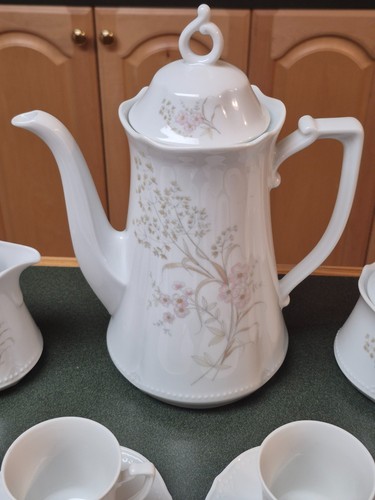 Vintage Rare Winterling teapot & demitasse Cups & Saucer of 25 Creamer & Sugar - Picture 4 of 8