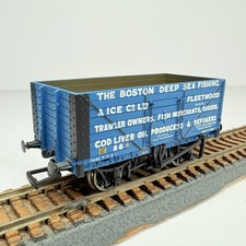 OO Scale Bachmann Branch Line 37-125 8 Plank End Door Wagon