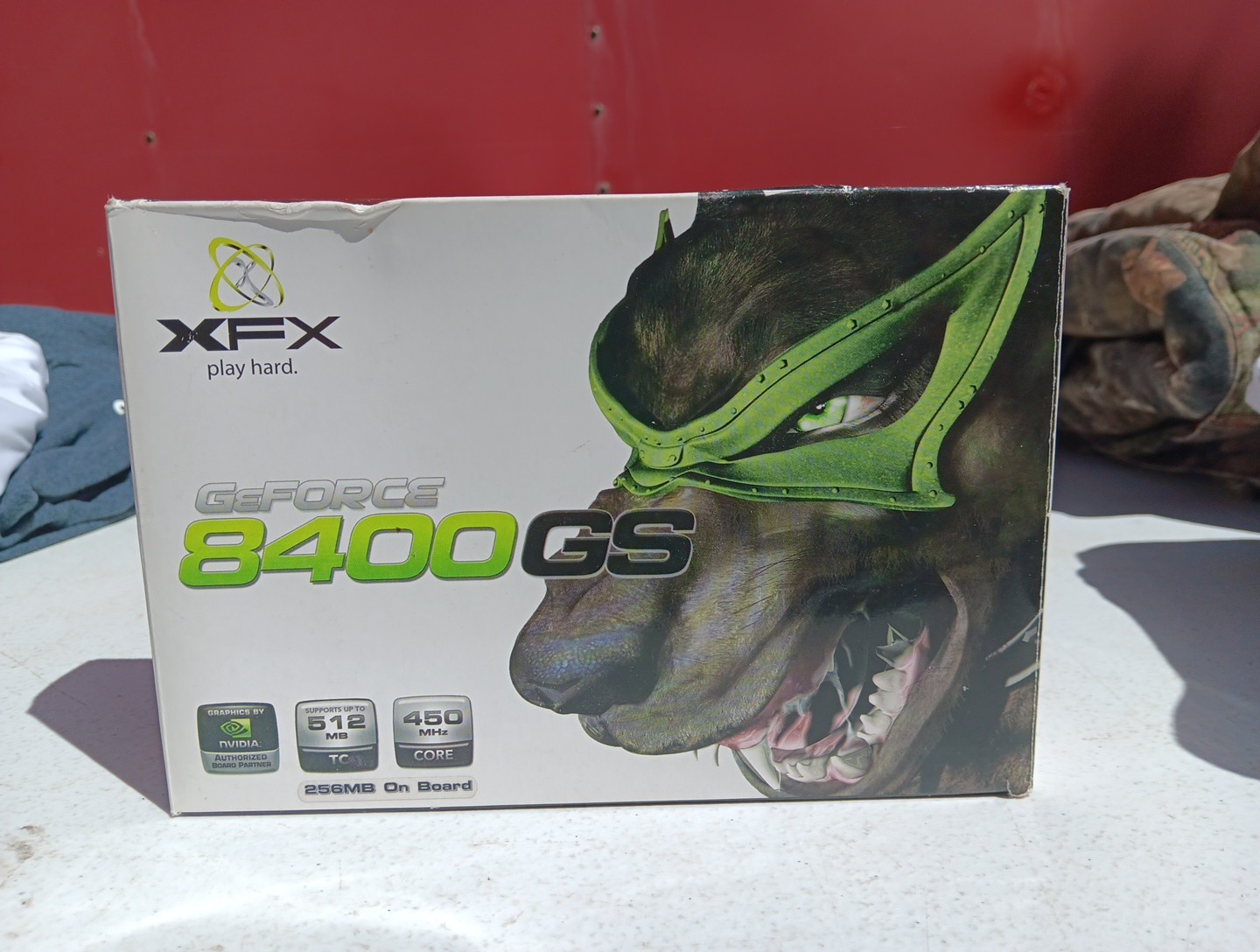XFX NVIDIA GeForce 8400 GS PV-T86S-WAQG PVT86SYHLG V4.1 IN BOX