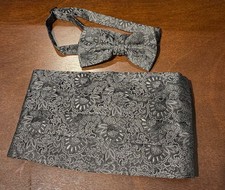 Black pattern Nicole Miller Bow Tie Bowtie Cummerbund Set