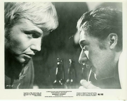 MIDNIGHT COWBOY JON VOIGHT DUSTIN HOFFMAN 1969 8x10 Press Photo