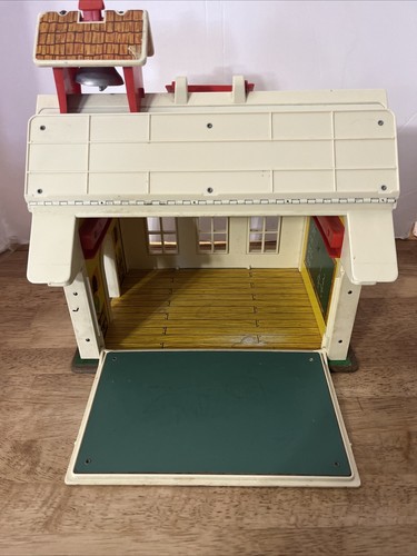 Fisher Price School House #923 Juego De Colección, Techo con Bisagras de Metal, Campanario - Imagen 3 de 9