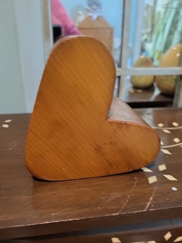 Vintage Heart Shaped Wood Trinket Jewelry Box with Lid Valentine's Day As Is 4" - Picture 5 of 13