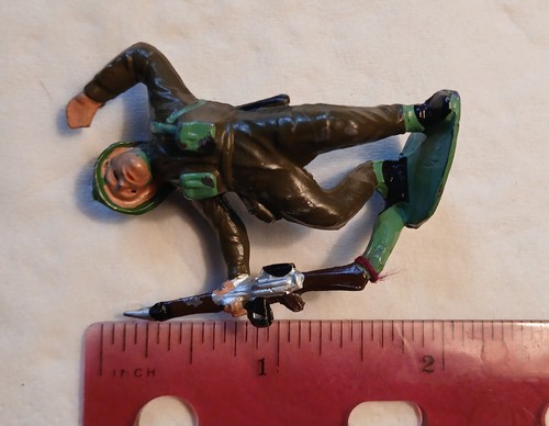 Cast Metal Toy Soldier Figure - Picture 17 of 18