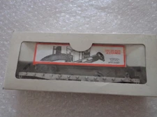 MODEL POWER HO SCALE GM.GOODWRENCH TRAILER ON FLATCAR