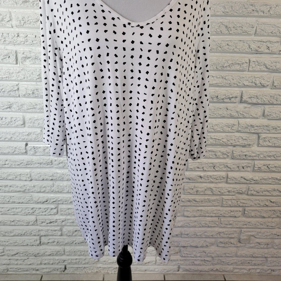 Attention Womens Top 1X Plus Tunic 3/4 Sleeve Black White Patterned Rayon Casual - Image 4 of 4