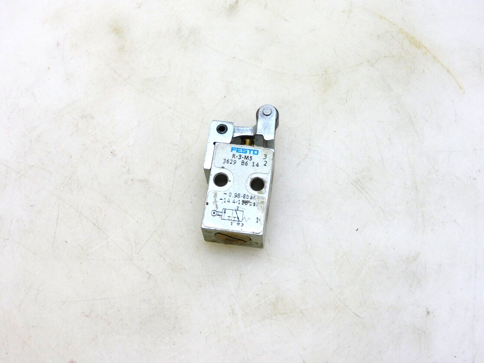 FESTO R-3-M5 ROLLER LIMIT SWITCH 3629 B6 14 116PSI 8BAR