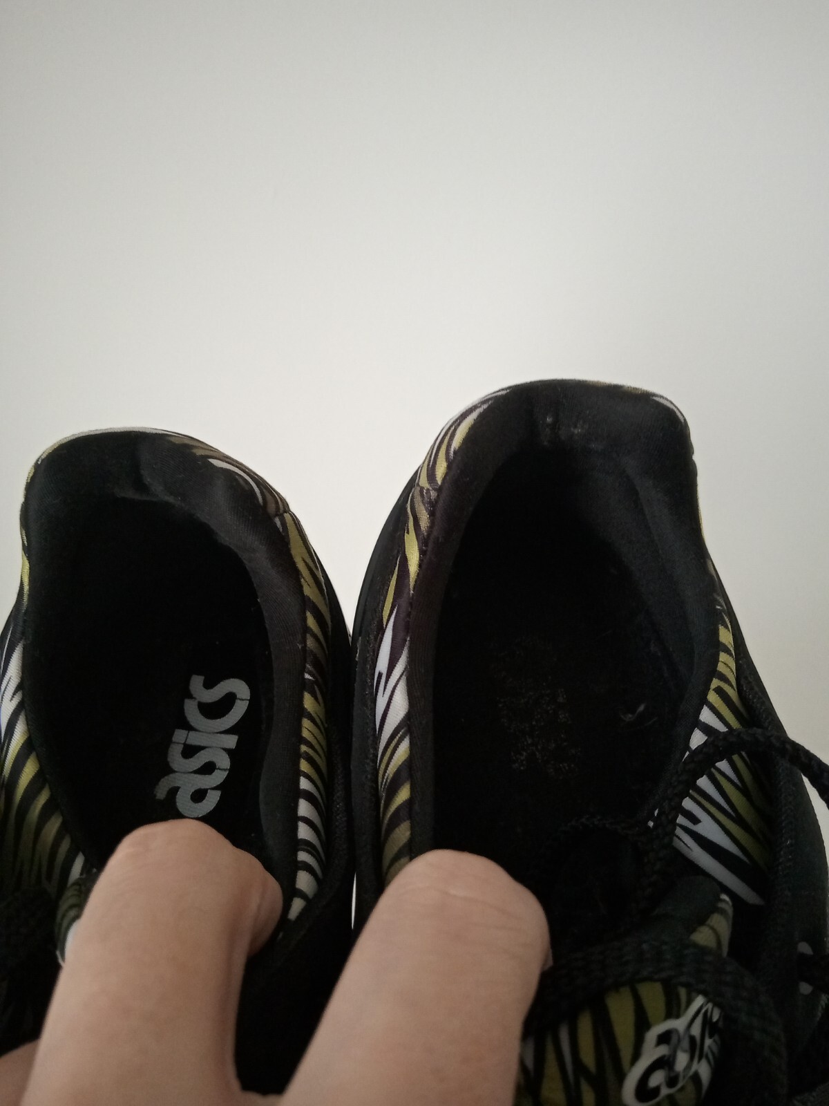 asics gel kayano camo