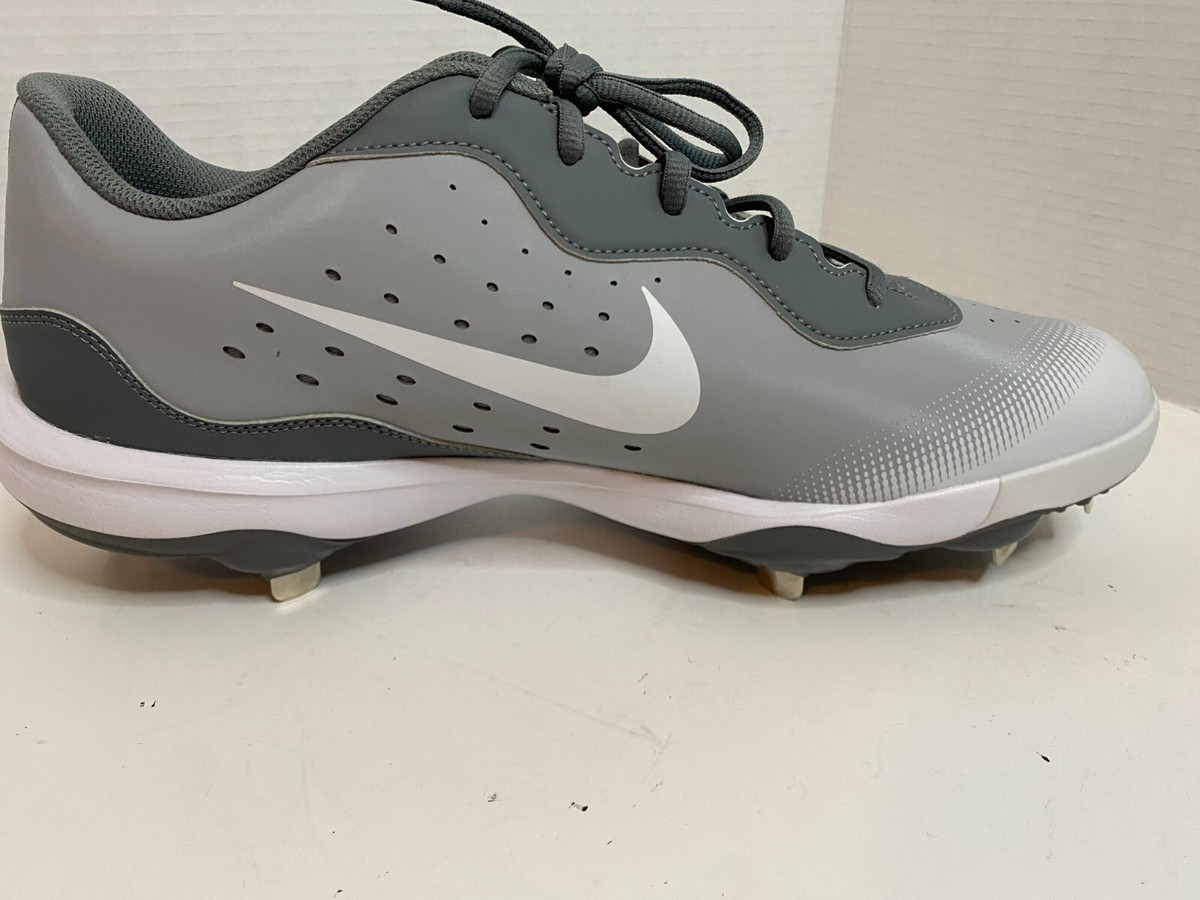 nike men's baseball & softball shoes