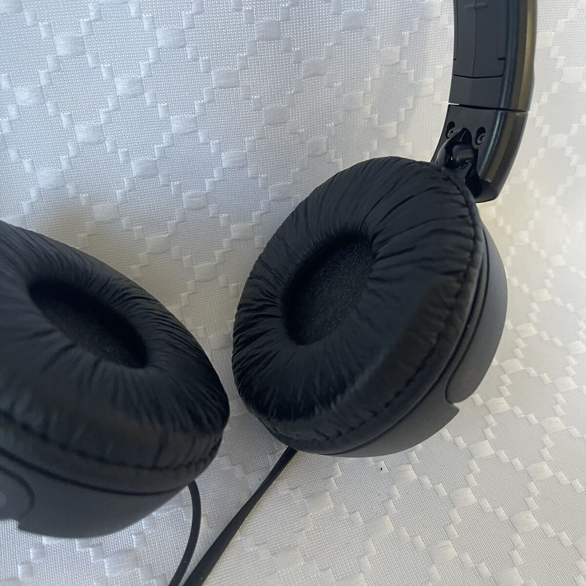 Sony 1-7-1 Konan Minato-ku 108-0075 Headphones Black TESTED Sony 1-7-1 Konan Minato-ku 108-0075 Headphones Black TESTED