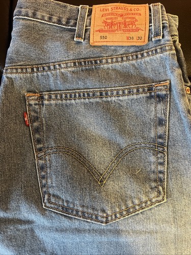 NEU Levis 550 Herren Jeans Relaxed Fit Stretch Wash Denim W38 L32