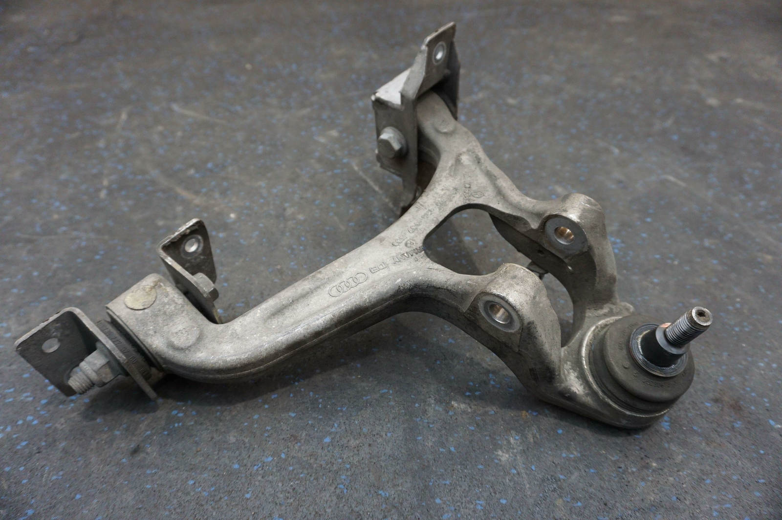 Front Right Passenger Side Upper Control Arm 420407506 OEM Audi R8 Type 42 08-09