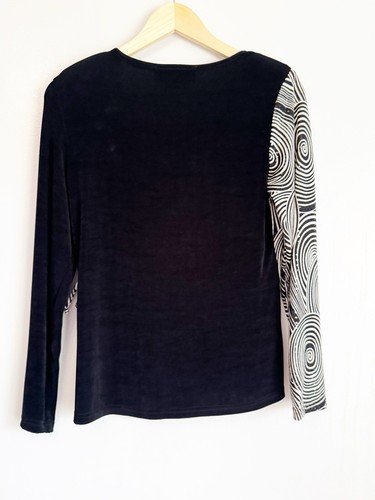 Vintage Kokomo Womens Whimsigoth Top Size S Long Sleeve Black White Sequin Artsy - Picture 10 of 11