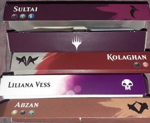LOTE DE CARTAS MAGIC THE COLLECTING Set LILIANA VESS,SULTAI,ABZAN,KOLAGHAN, DADOS, ALFILERES - Imagen 1 de 7