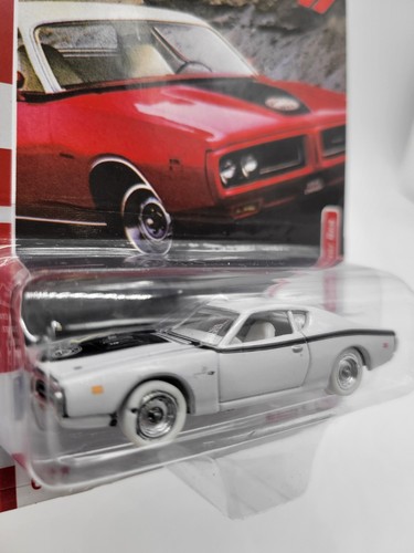 Johnny WHITE Lightning 71 Dodge Charger Super Bee 1:64th Diecast byAW MC25A READ - Picture 8 of 12
