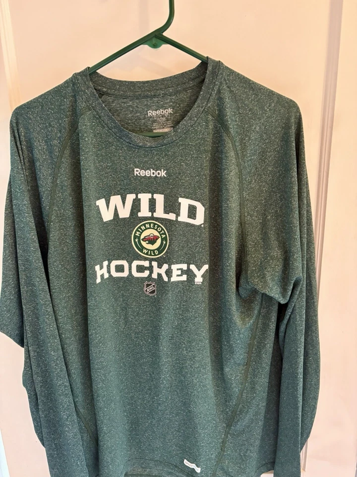 Camisa Pro Stock Reebok Speedwick NHL Minnesota Wild Manga Larga Capa Base Grande Foto 3 de 4