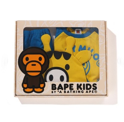 A BATHNIG APE BAPE KIDS BABY MILO FRIENDS BABY GIFT SET w