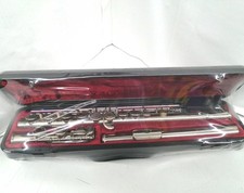 Yamaha YFL-211II Flute E-Mechanism, Easy Play, Excellent Sound, Used