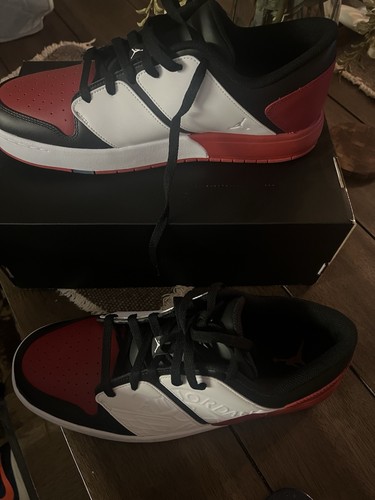 Size 11.5 Nike AirJordan Nu Retro 1 2022 Low Chicago/missing Lid Of Box