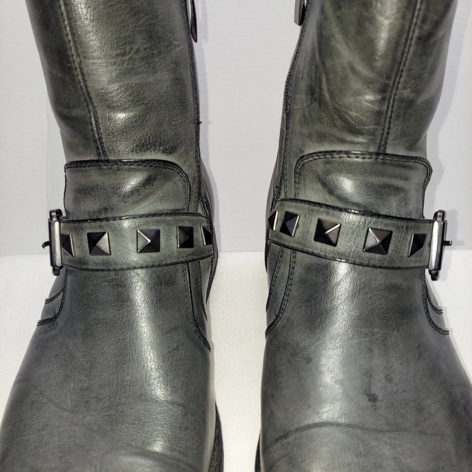 Botas de motociclista masculinas Rock & Republic de couro cinza com alças de fivela cravejadas tamanho 12M - Imagem 2 de 4