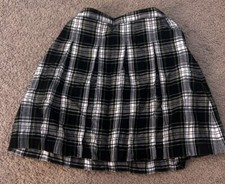 Girls Plaid Box Pleat Skirt Top of the Knee White Plaid Size 12 Girls