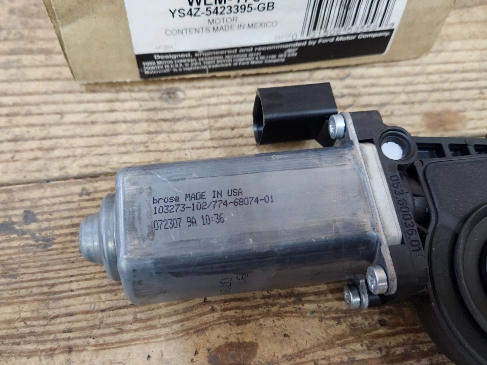 NUEVO Motor Elevador Ventana Motorcraft Trasero Izquierdo WLM-175 Ford Focus 4 Puertas 2000-2008 Foto 3 de 4
