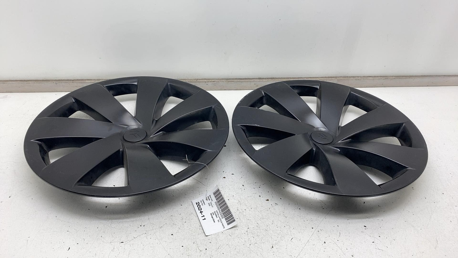 2020-2023 Tesla Model Y 19-Inch OEM Wheel Cover & Cap Assembly