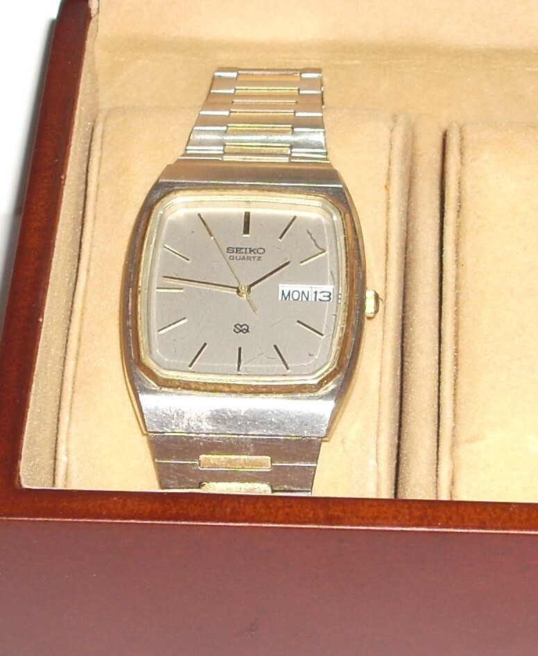 A17 希少 稼動品 SEIKO quartz スクエア型 70年代ヴィンテージ Vintage 1970's Seiko Quartz 8225-5139 Stainless Steel Day