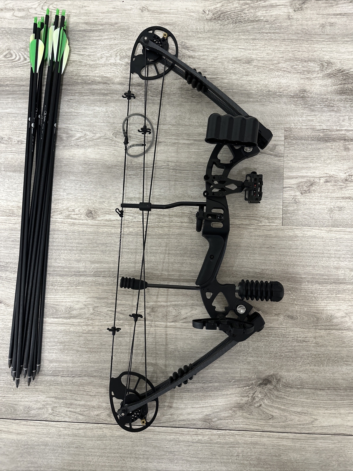 Predator Archery Raptor Compound Bow Fully Adjustable Right Hand