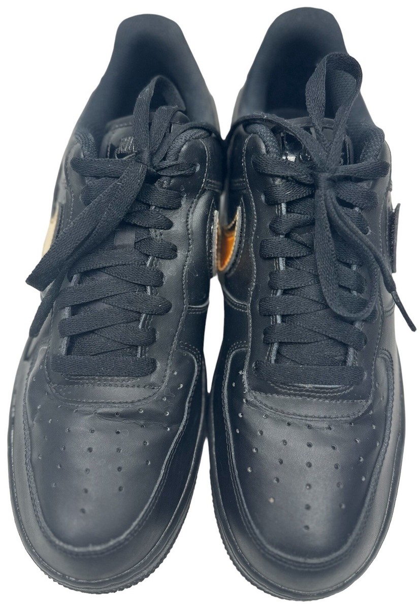 Nike Air Force 1 ブラック ゴールドアクセント s-l400.jpg