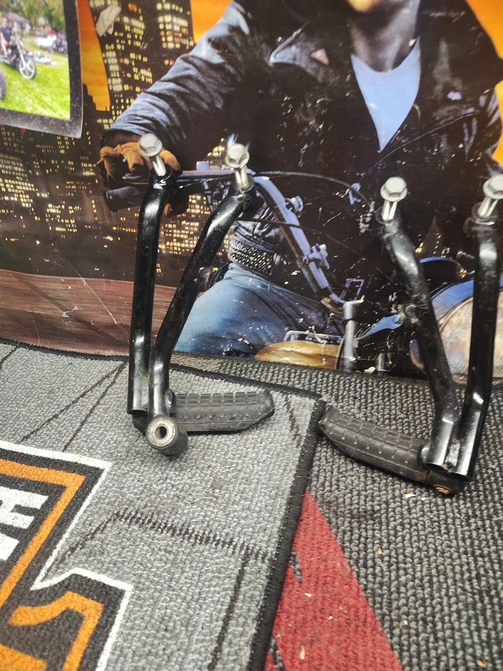 Honda CBR600 1991 F2 CBR 600 CBR600F2 600F2 montaje de clavija de pie de pasajero trasero Mybe Foto 2 de 4