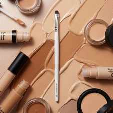 e.l.f. Essentials Small Concealer Brush, Make...