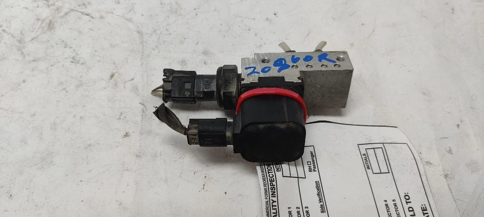 ACUMULADOR/VÁLVULA 2113200158 2009 MERCEDES-BENZ CLS550 Foto 4 de 4