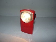 ancienne lampe de poche tôle energizer M168 / rouge / testé ok / 12cm