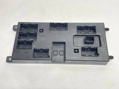 2016 Land Rover Range Rover L405 L494 Body Control Module Fuse Relay Box OEM