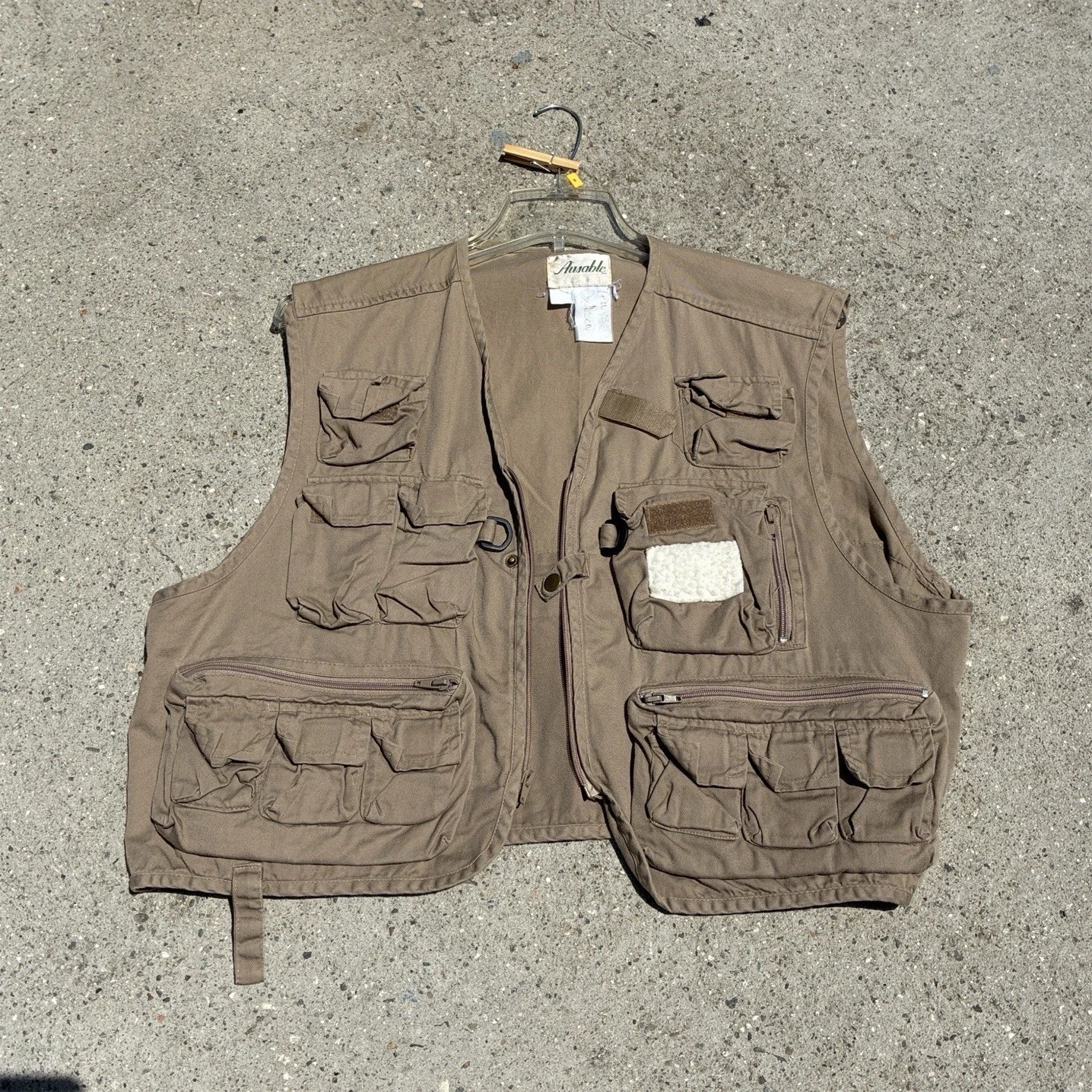 Size M Multi-Pocket Inner Back Front Ausable Men's Brown Fishing Vest Full Zip