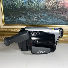 JVC Compact VHS Camcorder GR-SXM750U 600 X Digital Zoom  Battery No Cord