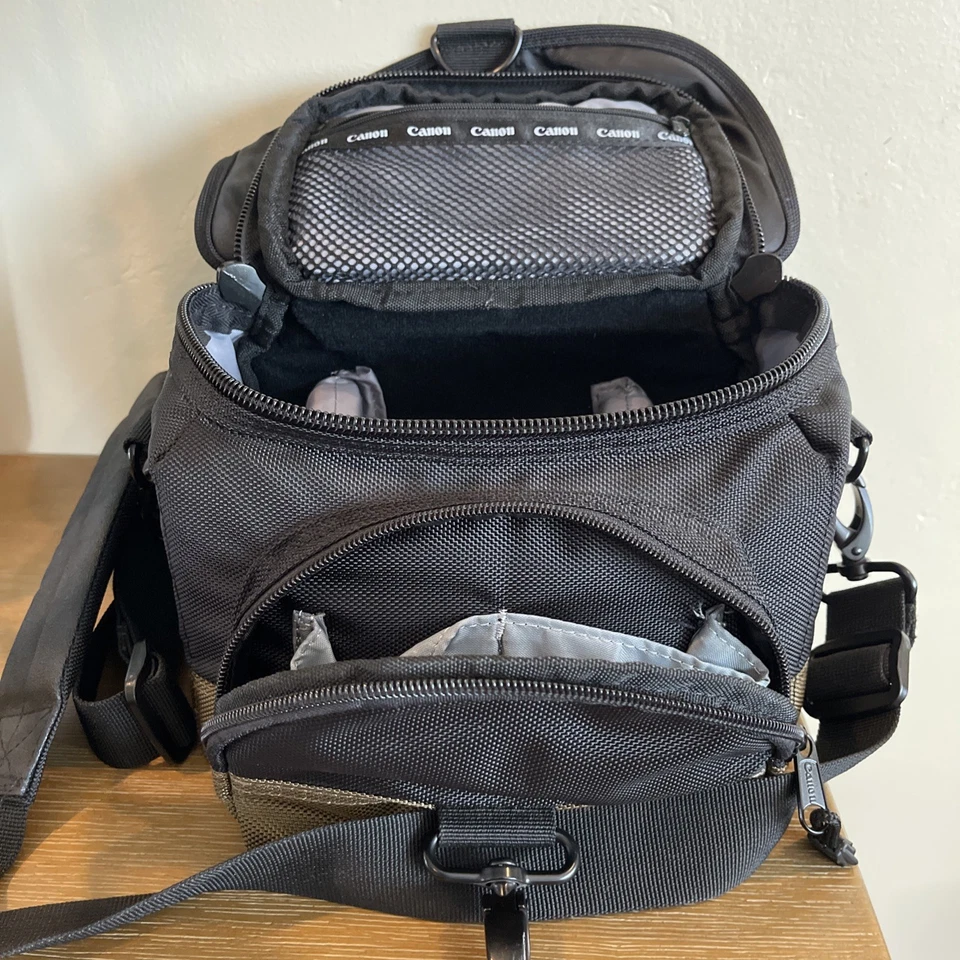 Bolsa Gadget Personalizada para Cámara Canon 100EG Negra/Oliva con Correa Excelente Estado Foto 2 de 4